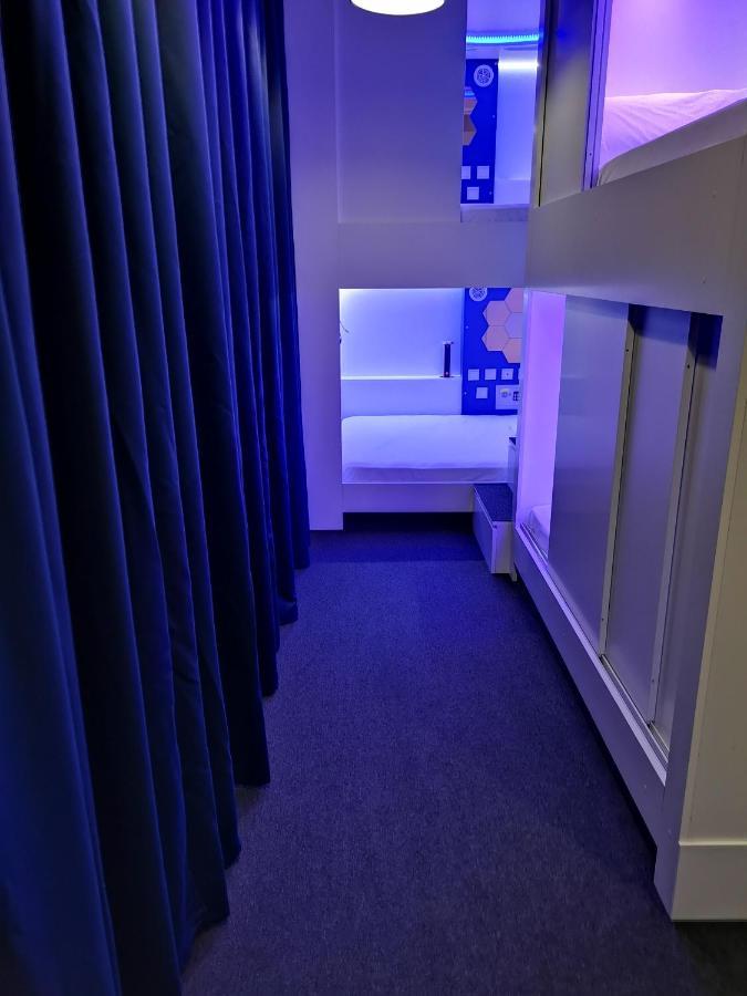 Modular Rooms Мадрид Экстерьер фото