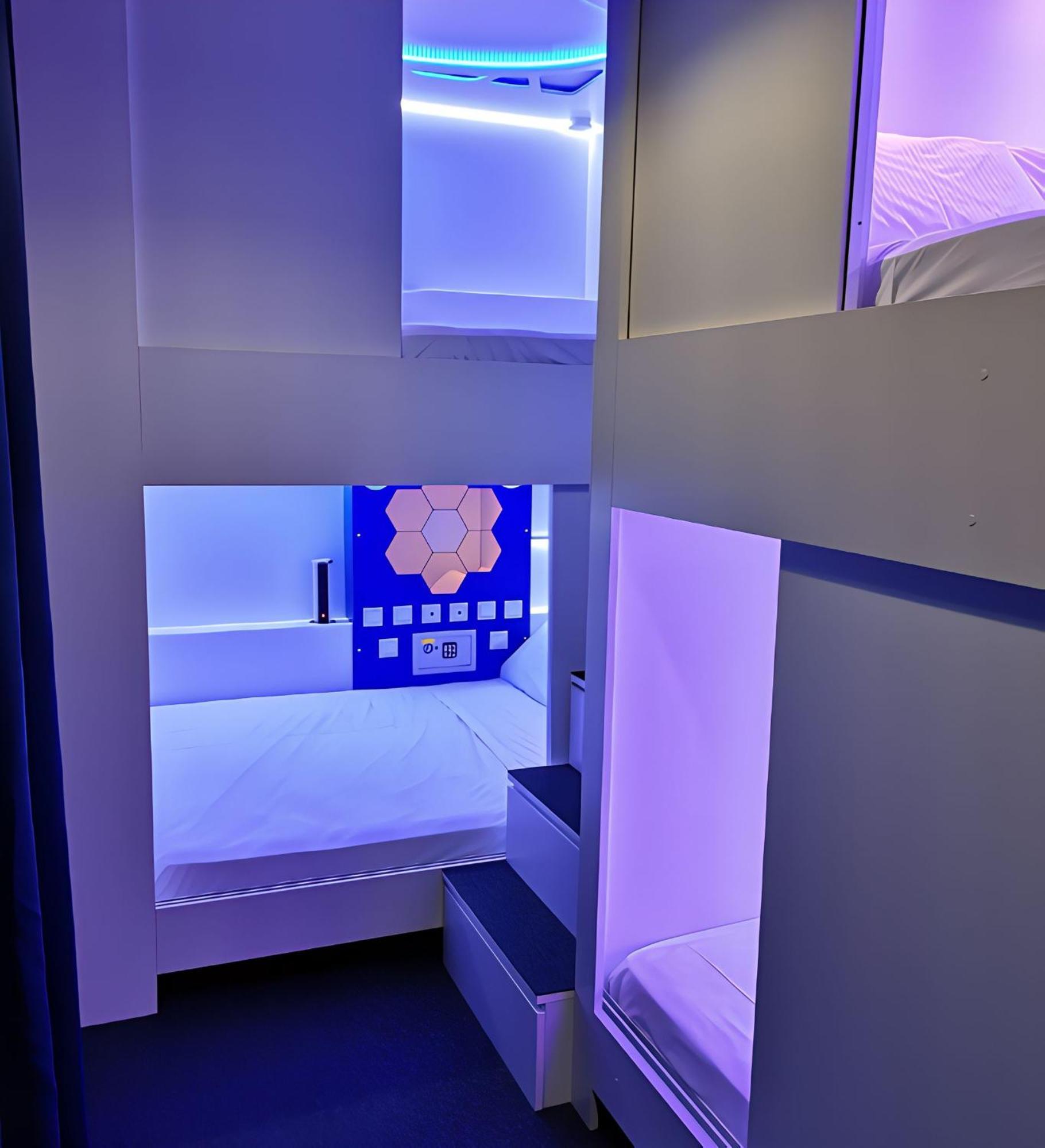 Modular Rooms Мадрид Экстерьер фото