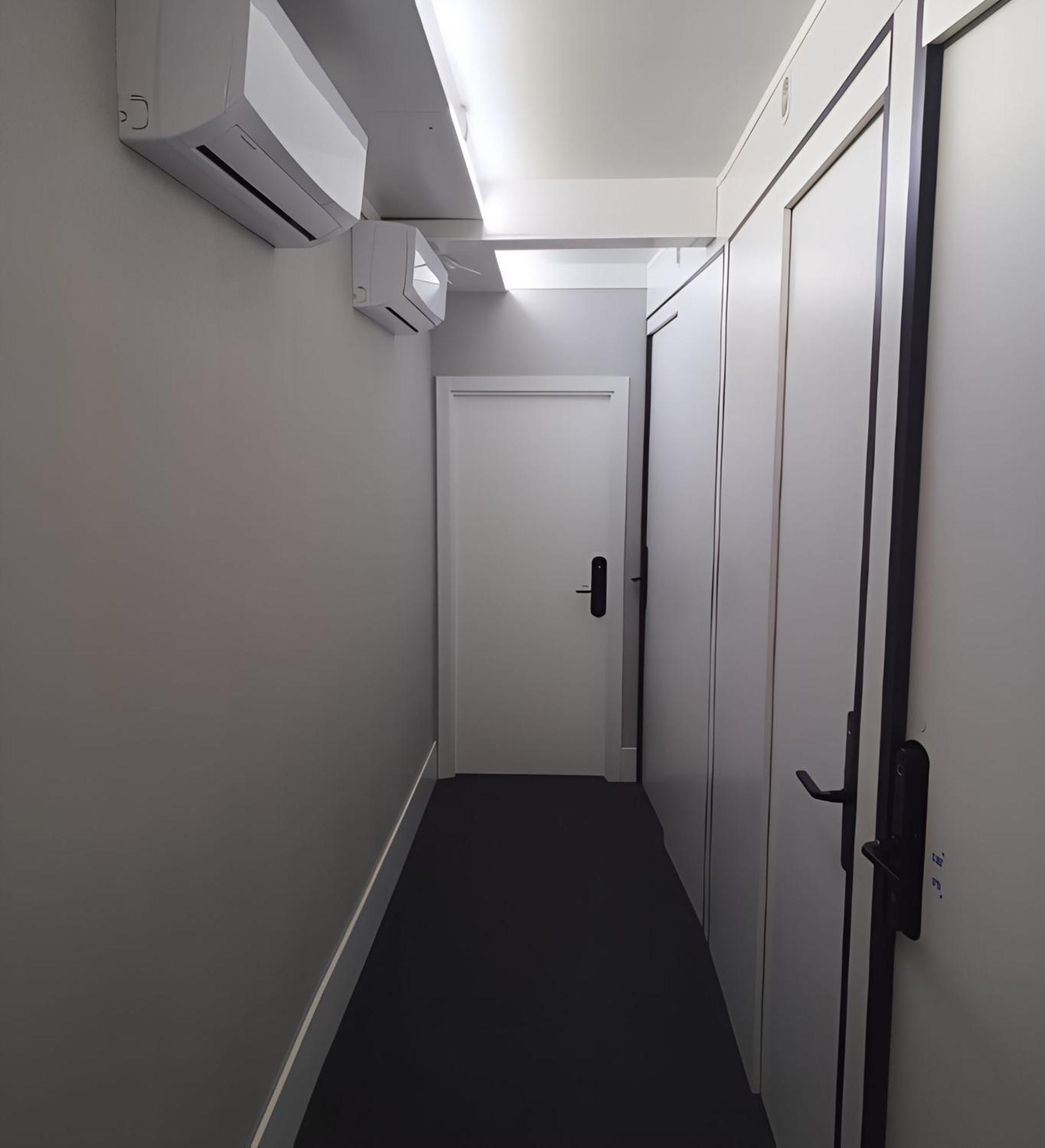Modular Rooms Мадрид Экстерьер фото